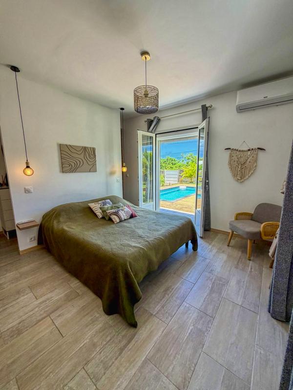 20.A louer villa avec piscine et vue mer St François Guadeloupe